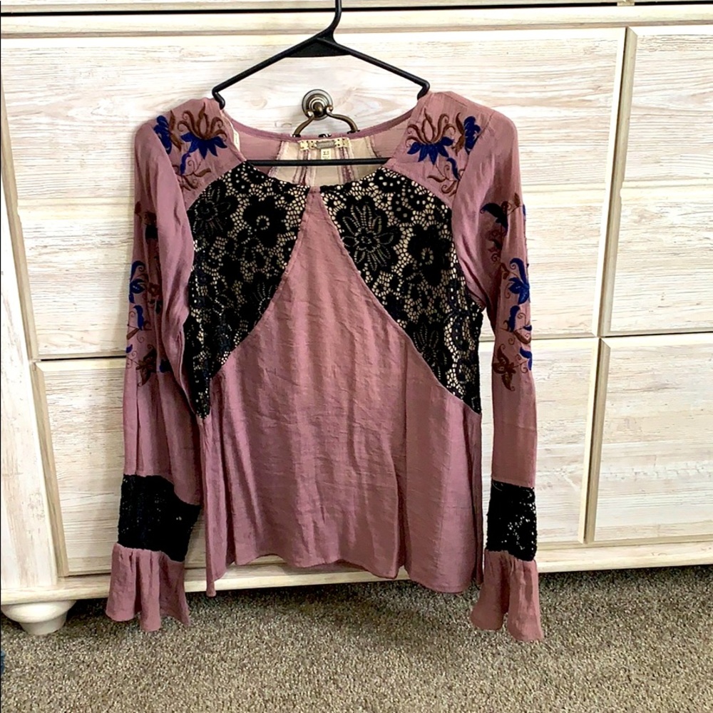 Gimmicks Top